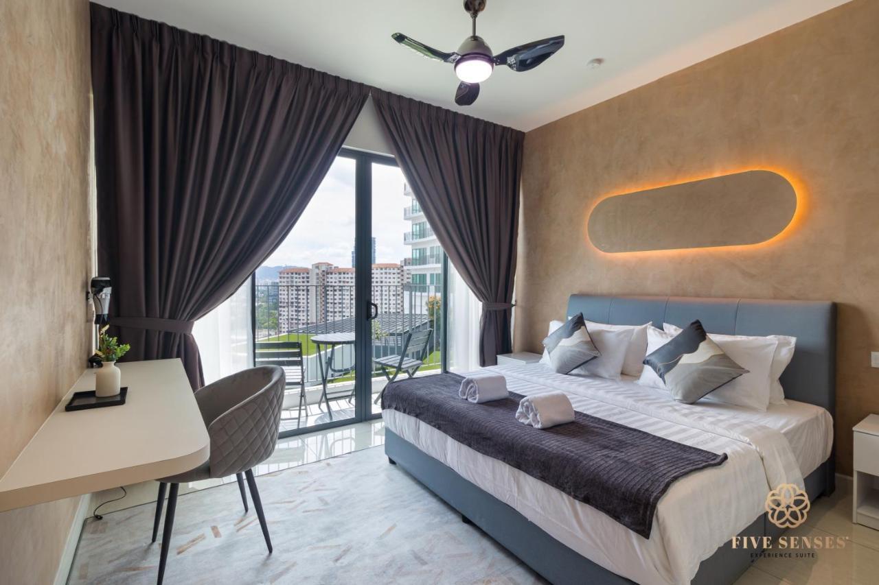 Apartment Datum Jelatek Sky Klcc, Five Senses