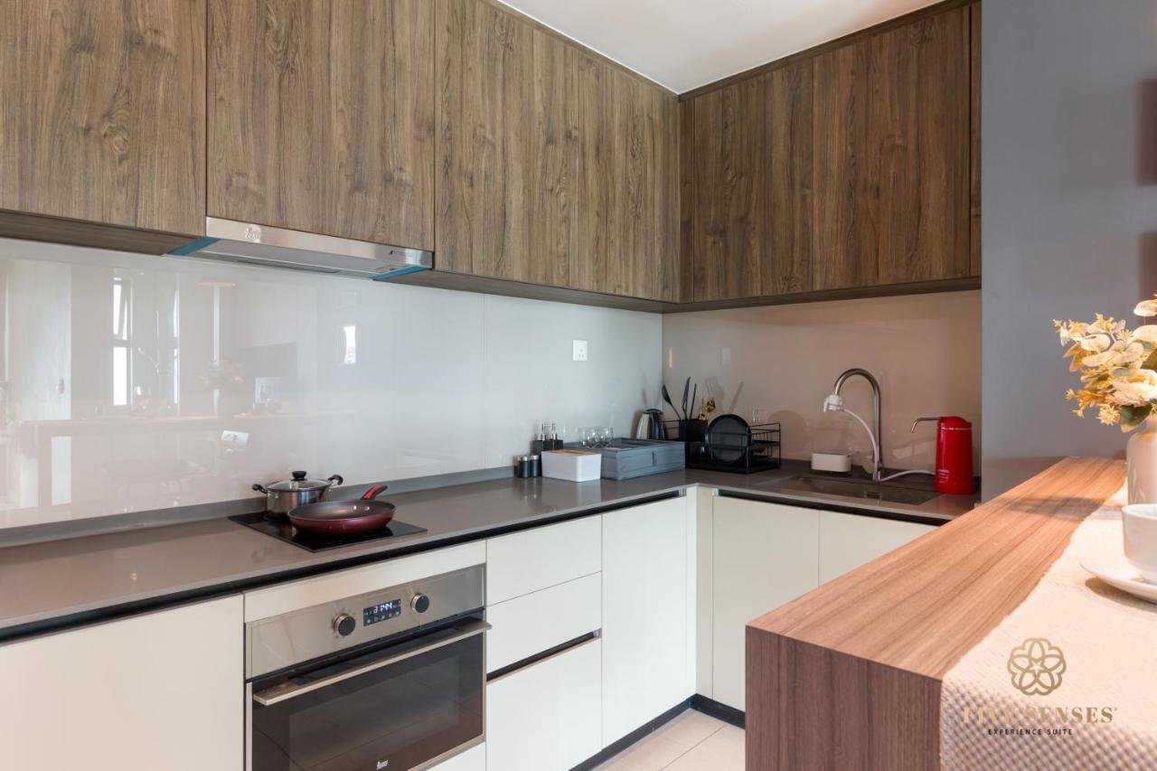 Datum Jelatek Sky Klcc, Five Senses Apartment