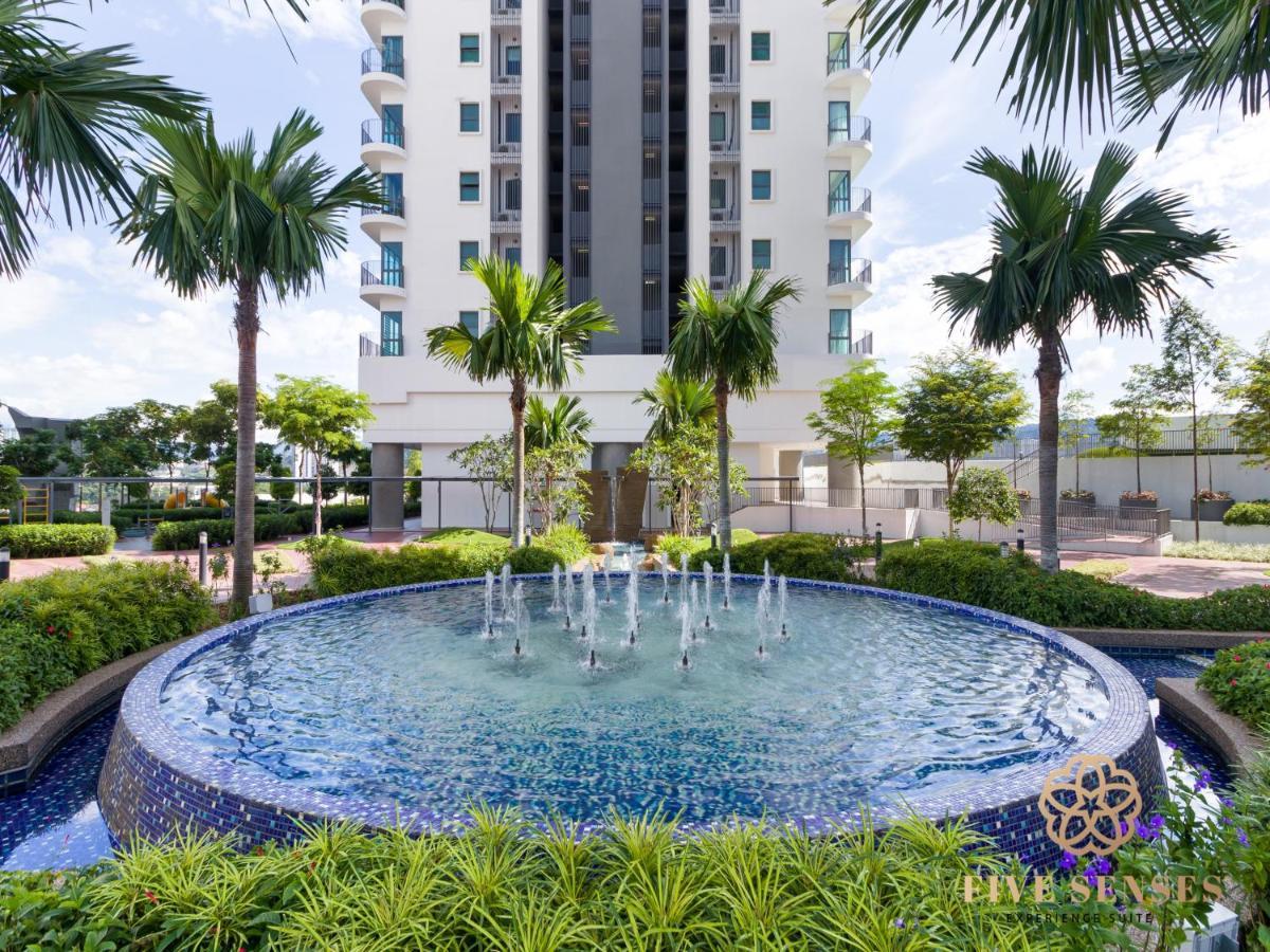 Apartment Datum Jelatek Sky Klcc, Five Senses