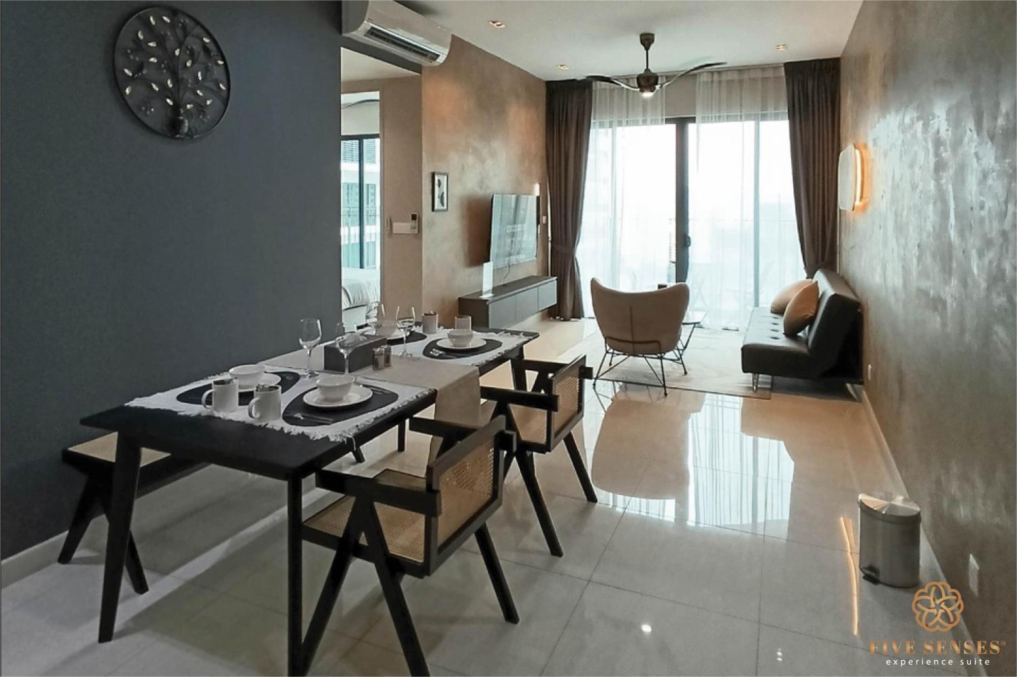 Apartment Datum Jelatek Sky Klcc, Five Senses