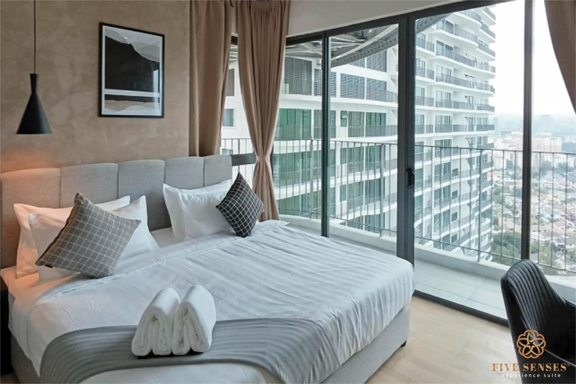 Datum Jelatek Sky Klcc, Five Senses * Kuala Lumpur